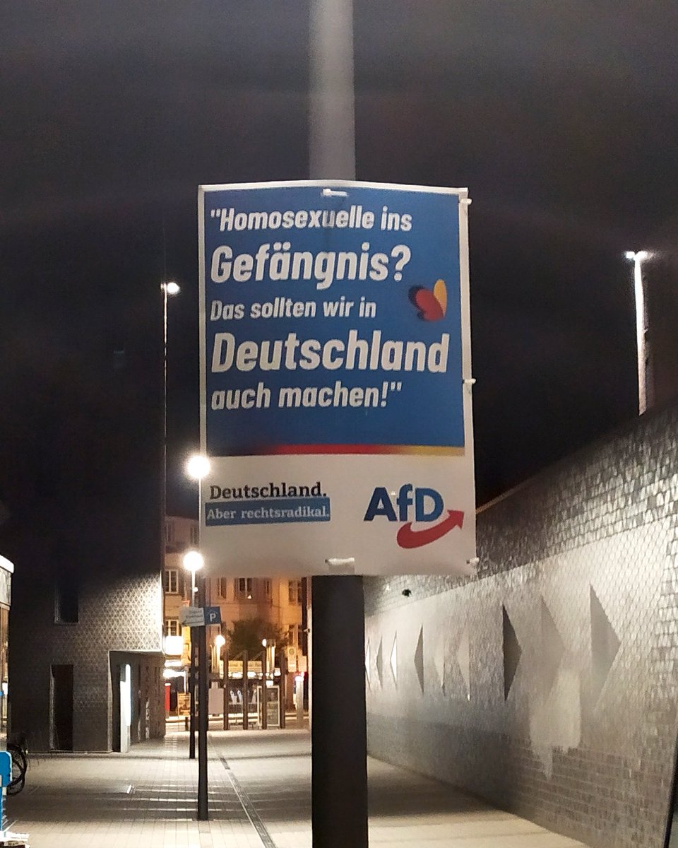adbusting's tweet photo. Und Motiv #3 - mit wärmsten Grüßen an die @AfD. Quellen: https://t.co/eFq2tcEjwV

#adbusting #afd #noafd #fcknzs #holocaust #homophobie #streetart #bonn https://t.co/rhcvEINOcm