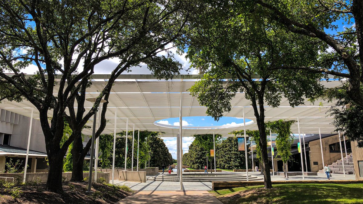 FutureComets's tweet image. Bring on the heat, your favorite pair of shorts and your college prep checklist! It’s time to hang out, have fun and get pumped for college! #FutureComet #Transfer2UTD