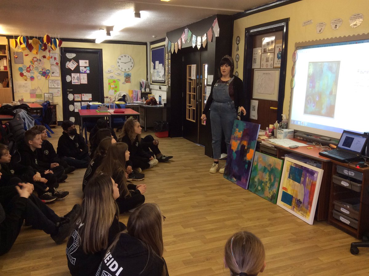 MissDocherty5's tweet photo. We have had such a fantastic time learning all about different jobs and roles that the people in our community have! It’s been fantastic to find out the wide range of careers we can go into and it’s given us lots of ideas and pathways for the future. @DanestoneP #WOWweekDanestone https://t.co/yKogdABUCK