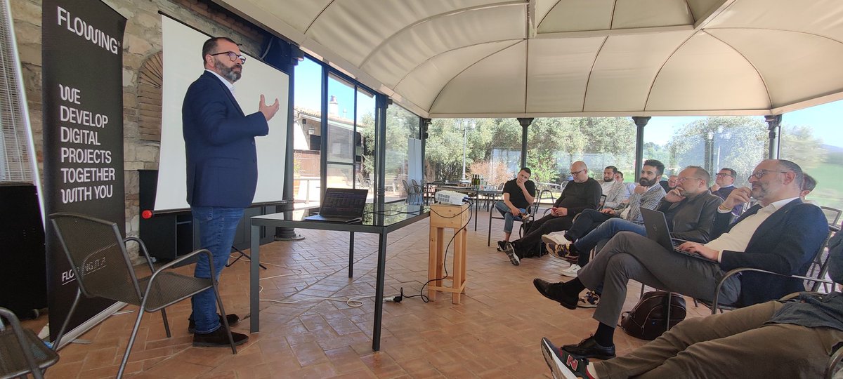 micheleluconi's tweet photo. Finalmente torniamo a fare eventi dal vivo. Oggi parliamo di Amazon Web Services e il percorso di @flowingis nel cloud, con il contributo di @carpinetiandrea di Future Fashion e Paolo Castelletti di kaaja #aws https://t.co/lFN8qi0y7k