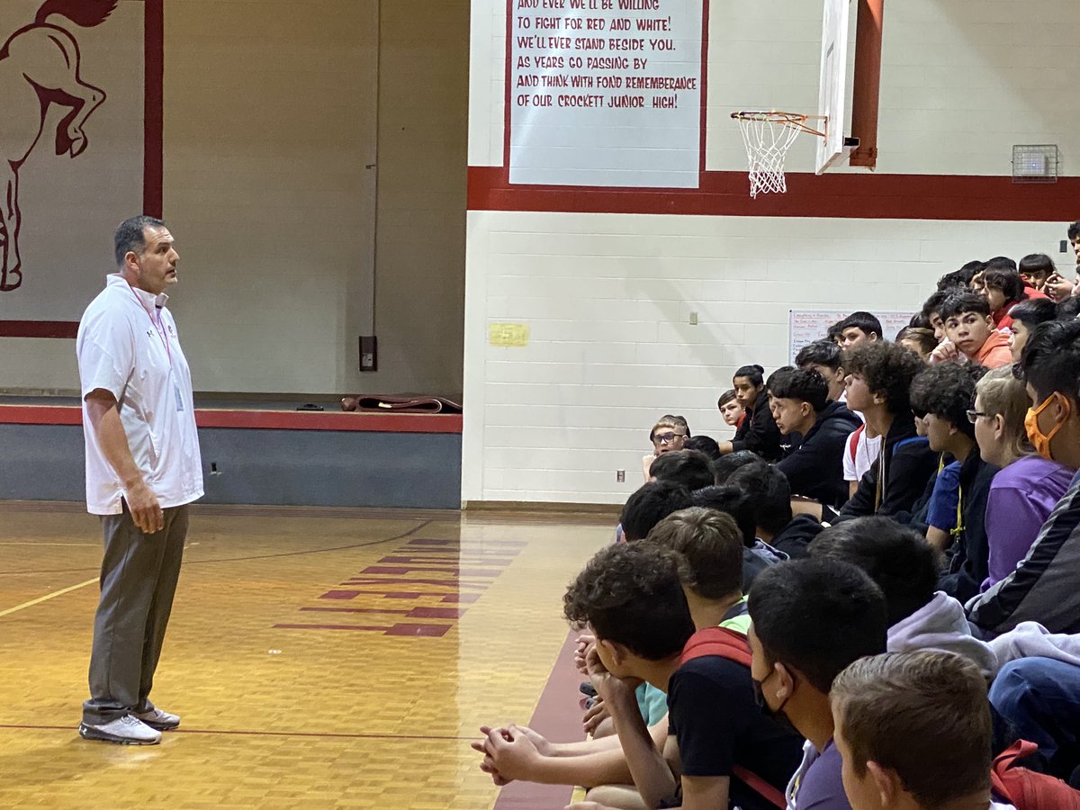 TonyaHouston70's tweet photo. Coach Ortiz talking about hard work, 2 words for our kids, and giving a motivational talk for STAAR. #bronchos @MaribelAranda12 @EctorCountyISD @ECISDAthletics https://t.co/MnoXkZdgfP