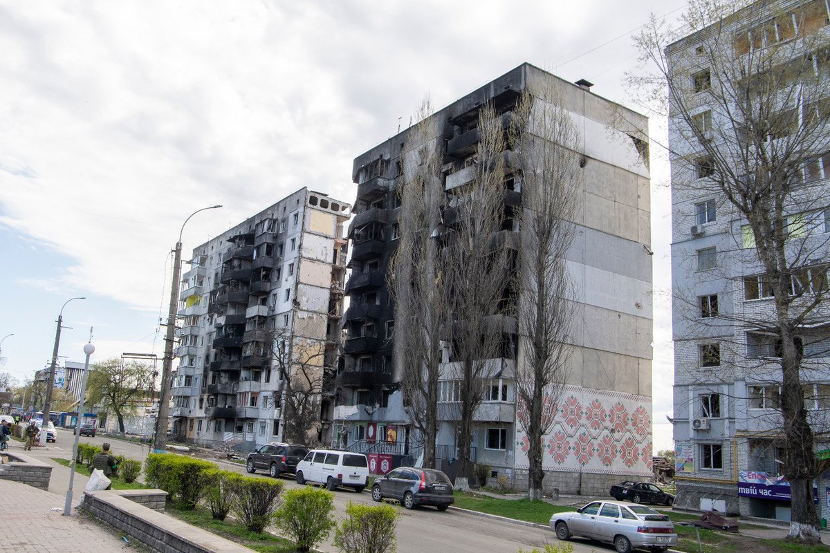 António Guterres (@antonioguterres) on Twitter photo I was moved by the resilience and bravery of the people of Ukraine. My message to them is simple: We will not give up.
The <a href="/UN/">United Nations</a> will redouble its efforts to save lives and reduce human suffering. In this war, as in all wars, the civilians always pay the highest price. I was moved by the resilience and bravery of the people of Ukraine. My message to them is simple: We will not give up.
The <a href="/UN/">United Nations</a> will redouble its efforts to save lives and reduce human suffering. In this war, as in all wars, the civilians always pay the highest price.