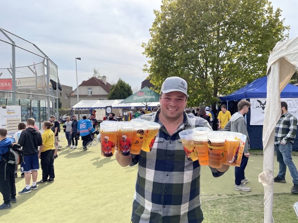 Moon Bears (@flightlessbs) on Twitter photo Beat London today, guaranteed a top 12 finish, and having more fun than should be allowed <a href="/ahmemorial/">AlesHrebeskyMemorial</a> - best tournament on the planet. Beat London today, guaranteed a top 12 finish, and having more fun than should be allowed <a href="/ahmemorial/">AlesHrebeskyMemorial</a> - best tournament on the planet.