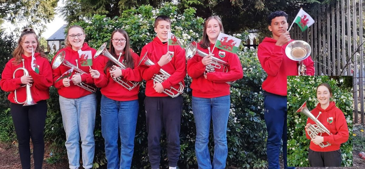 RhonddaFYBand's tweet photo. fabulous flugel and horn team!

Eleanor, Erin, Briony, Matthew, Rhian, Cai and Carys https://t.co/rhc9OtZ5HE