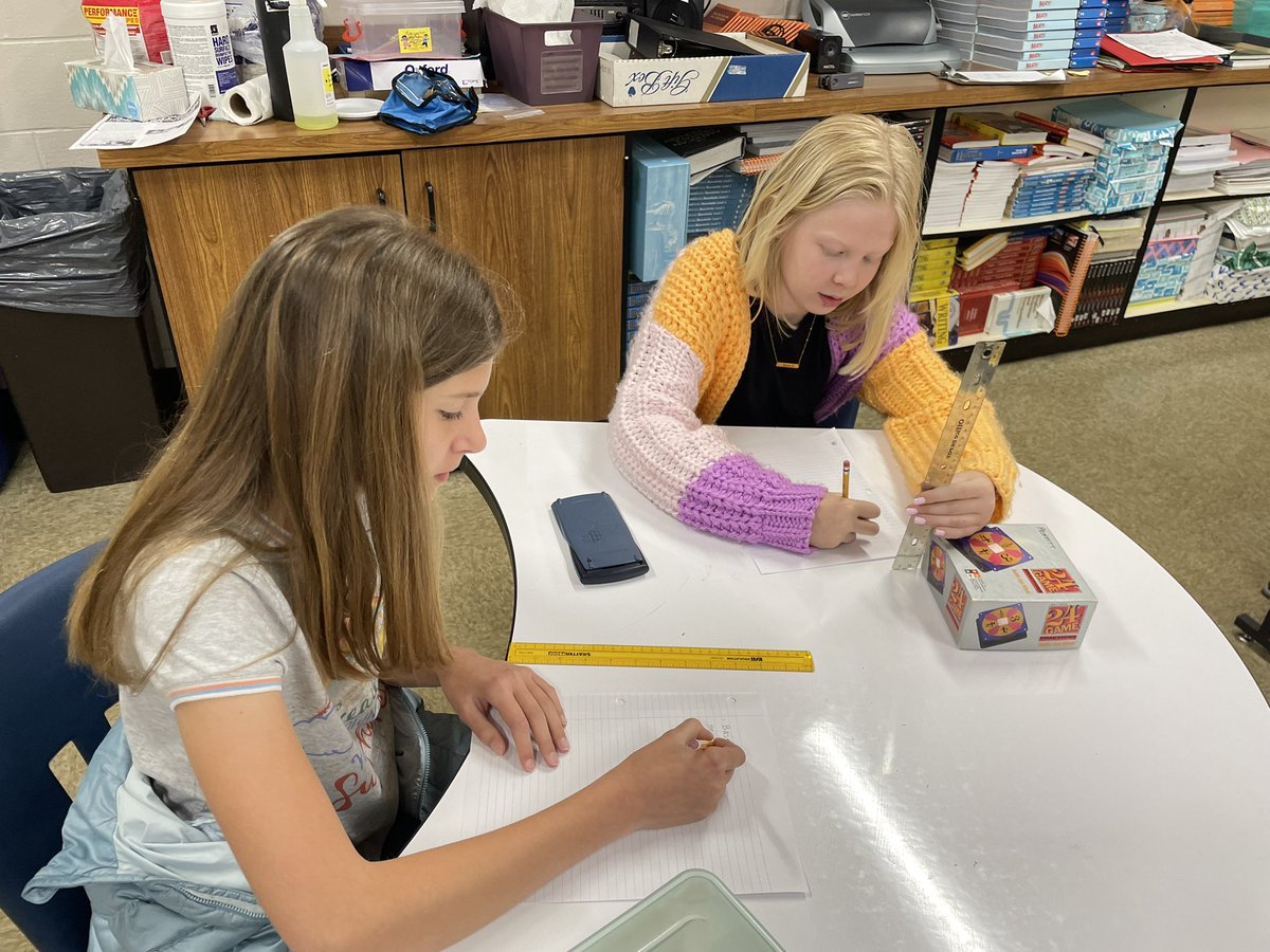 APSAnchors's tweet photo. 6th grade working on surface area! https://t.co/PI6TOfrGCq