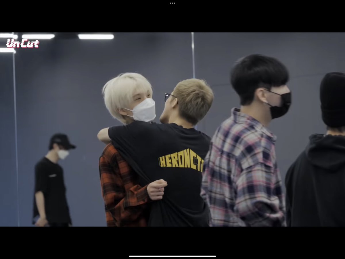 ㄴ나생깍없이보다가소리질렀어