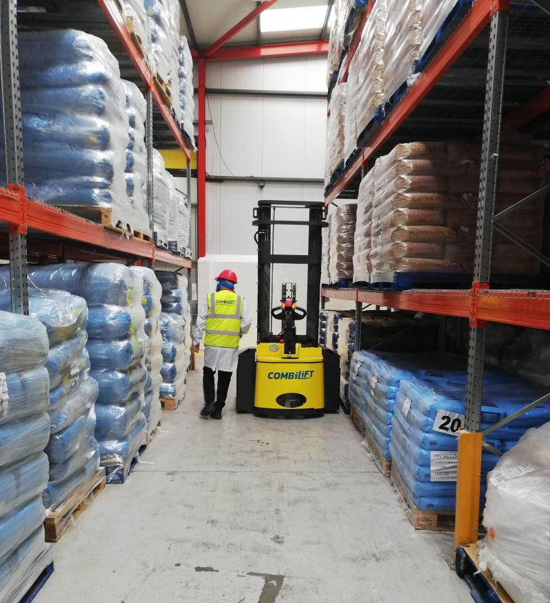 askhitec's tweet image. 𝗠𝗮𝗸𝗲 𝘀𝘂𝗿𝗲 𝘆𝗼𝘂𝗿 𝘁𝗲𝗮𝗺 𝗵𝗮𝘃𝗲 𝘁𝗵𝗲 𝘁𝗿𝗮𝗶𝗻𝗶𝗻𝗴 𝘁𝗵𝗲𝘆 𝗻𝗲𝗲𝗱 𝘁𝗼 𝘀𝘁𝗮𝘆 𝘀𝗮𝗳𝗲 ✅
 
We offer the highest standards of forklift and materials handling equipment training for all skillsets. #AskHitec about training today!

👉 bit.ly/3GfYG4l