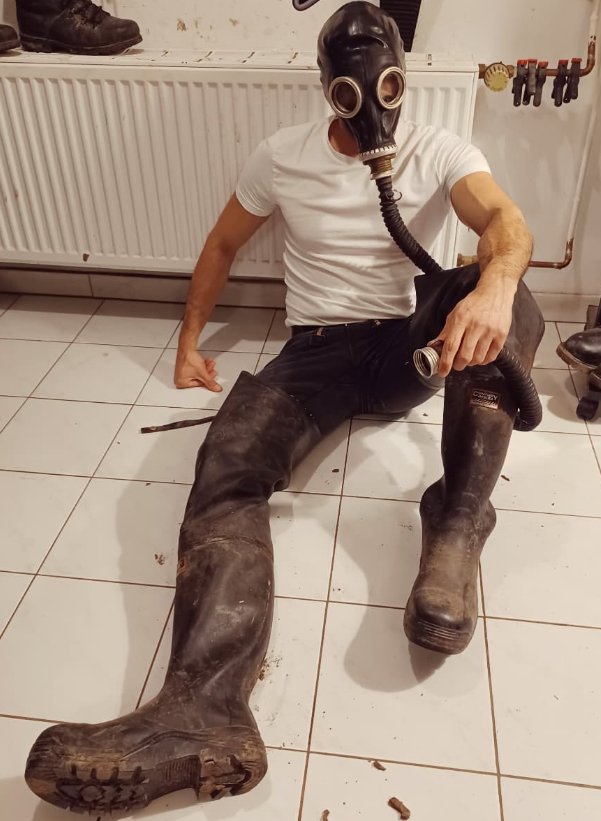 RubberSkin3's tweet photo. https://t.co/JgVUBsVez5