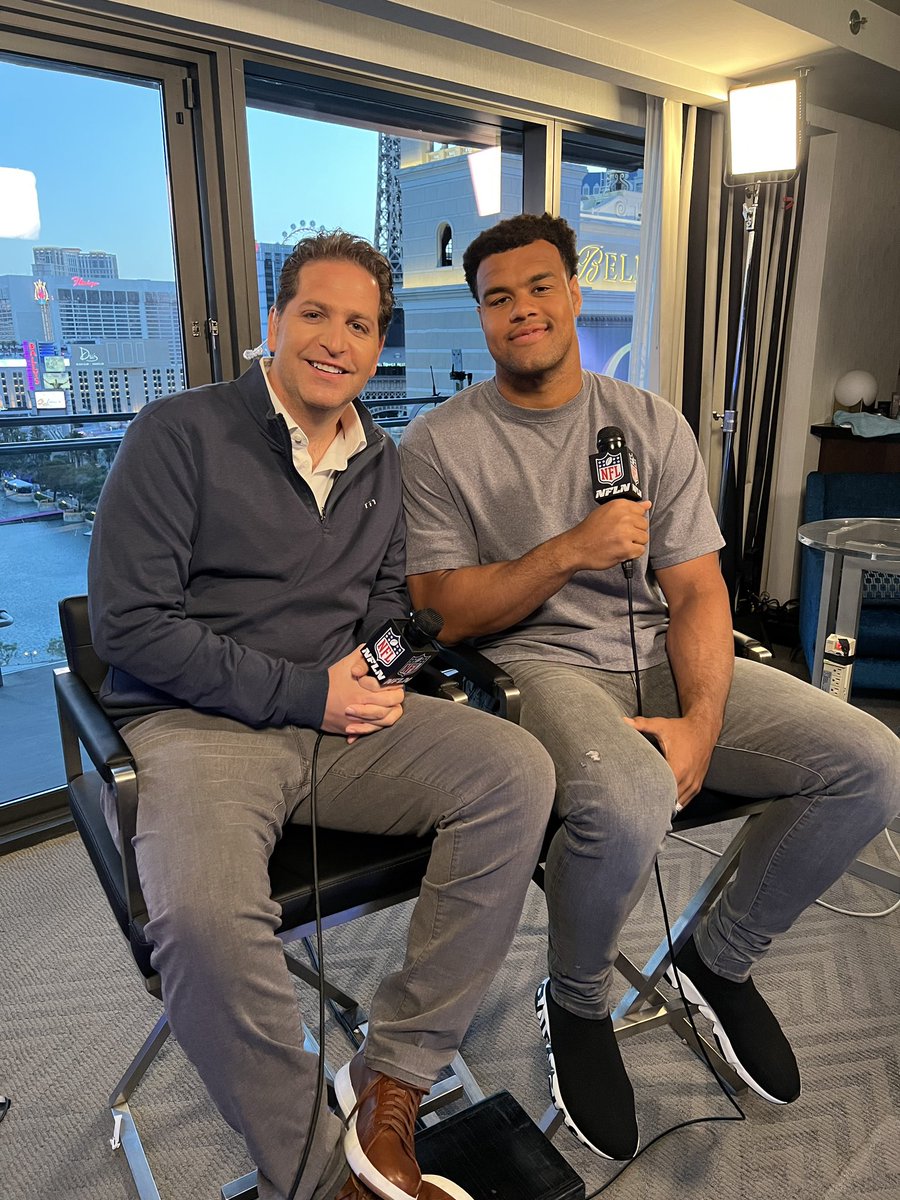Arik Armstead tweet media