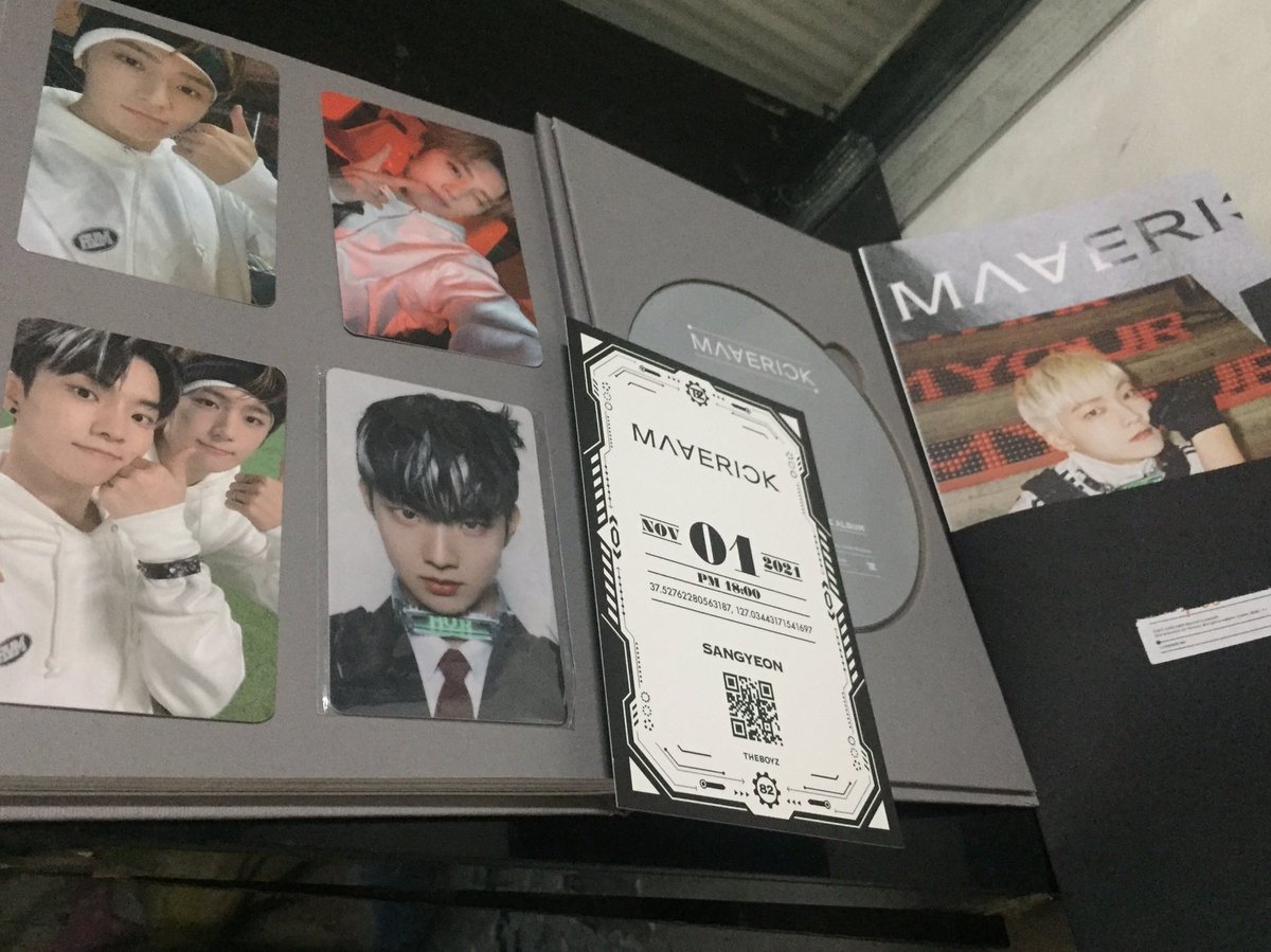 kimelieee's tweet photo. wts lfb tbz ph maverick album unsealed
baka may want 750 set 
yung storybook complete inclusion
yung doom&amp;mood pb,cd and poster 

pay as u order kasi meet up sana around san mateo rizal, montalban, marikina tyaka quezon city :> https://t.co/1z3PmTah0l