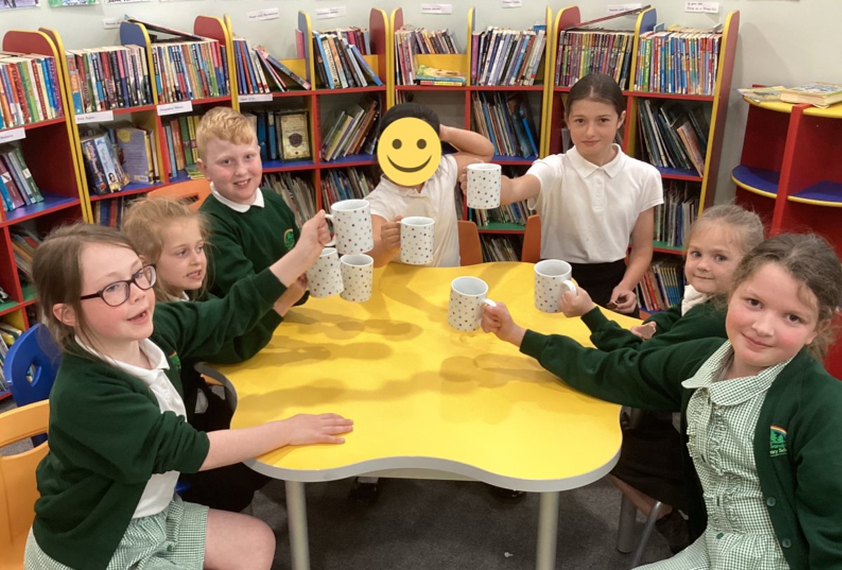 ForestSandridge's tweet photo. It’s Hot Chocolate Friday, yay! ☕️

Well done to our sensational seven, we are so proud of you for always showing our core values!🤗 https://t.co/s5U5IA2fpD