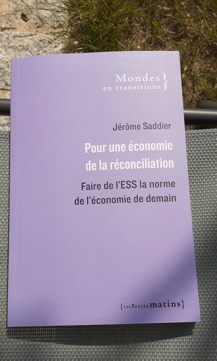 JPhilippebrun's tweet photo. Miscellanées #Ess (234) : "Qu'elle soit anté-capitaliste, anticapitaliste, a-capitaliste (voire pro-capitaliste), l'#Ess se #distingue nécessairement par l'articulation de trois #dimensions qui lui sont #spécifiques : volontaire, égalitaire et solidaire." @jsaddierESS https://t.co/CjxgBr8HlR