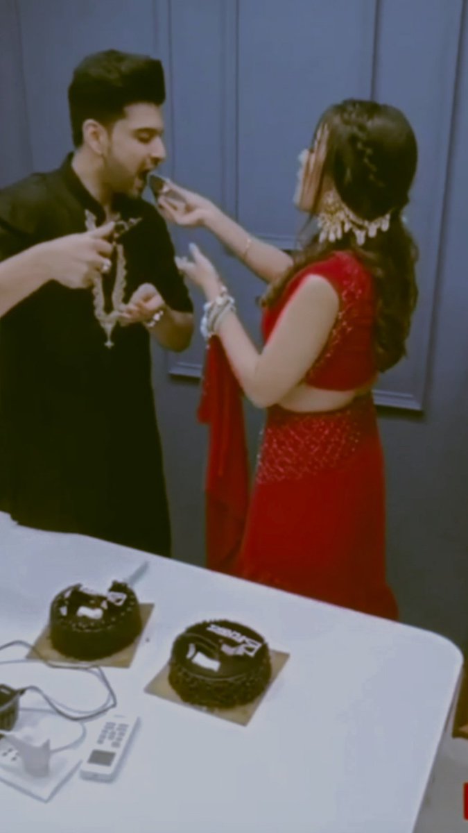 shiviinlove's tweet photo. I'm Obsessed with #DivRan chemistry! 🔥💕
I love their friendship & I remember how Divya used to hype Karan when he was inside that toxic house 🤌
Wanna see them again onscreen🤞❤️
I really respect those who supported our boy throughout!
#KaranKundrra #divyaagarwal #bechari https://t.co/h5wZwOQOuJ