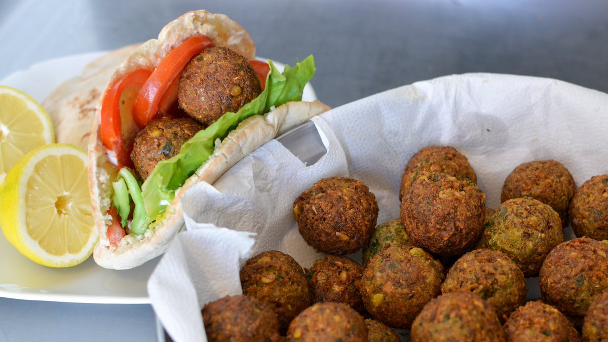 Hice el vídeo de los falafel de lentejas del otro día. xxxo  youtu.be/VTO4pI90i8A