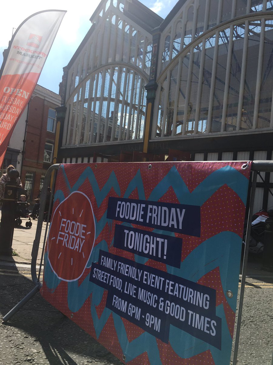 skfoodiefriday's tweet photo. It’s a beautiful sunny day @theSKmarket for Foodie Friday. Our traders are setting up a little earlier so why not come on down &amp; enjoy the sunshine in the Market Place. Our supporting venues are waiting to welcome you @BakersVaults @angelinnstockp1 @Project53Skpt @JDW_Stockport https://t.co/4kE8T20Ms0