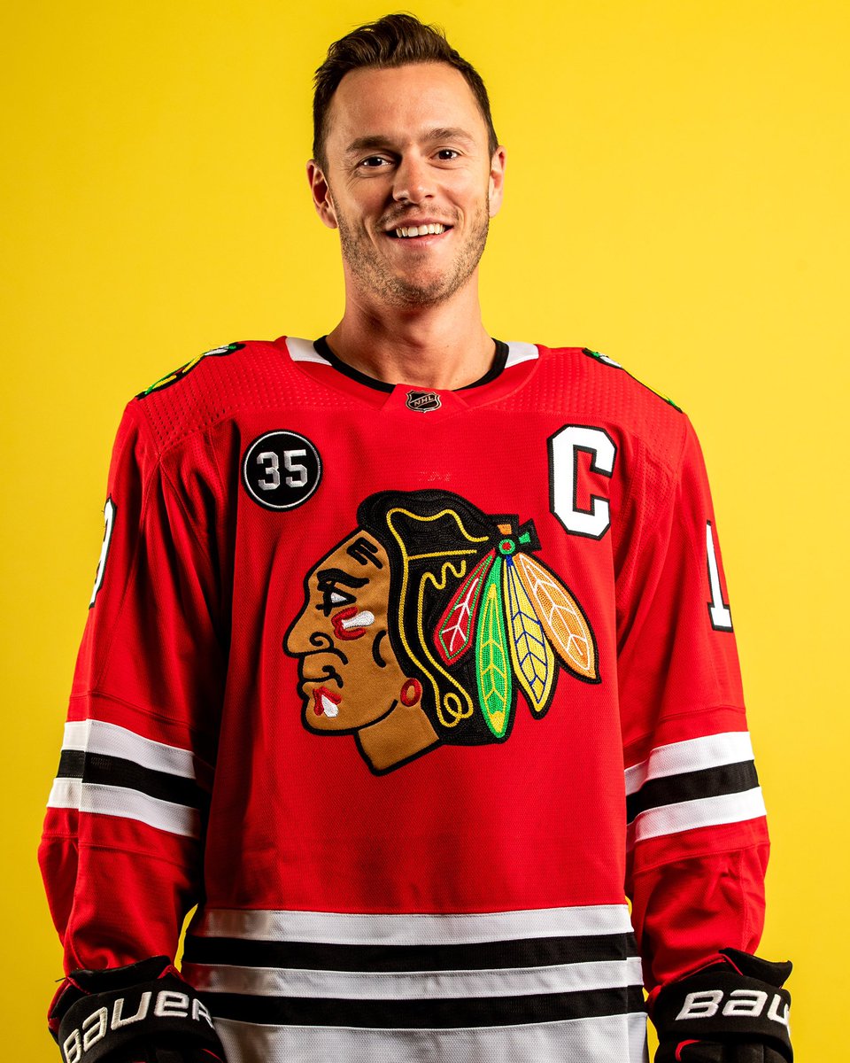 NHLBlackhawks's tweet photo. HBD Tazer! Everyone drop a 🥳 to wish Jonny a Happy Birthday 🎂 https://t.co/oiUo3jEwZX
