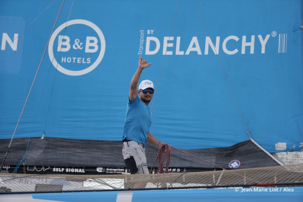 On se renforce avant l'été et nos partenaires aussi !
La semaine dernière, Thibaut du <a href="/DefiVoileSEP/">Défi Voile SEP | Thibaut Vauchel-Camus</a> a battu le record* de la traversée de la Manche entre Cowes et Dinard en Solitaire ⛵️. Bravo 🙌💪! 
*𝐸𝑛 𝑎𝑡𝑡𝑒𝑛𝑡𝑒 𝑑𝑒 𝑙'ℎ𝑜𝑚𝑜𝑙𝑜𝑔𝑎𝑡𝑖𝑜𝑛 𝑑𝑢 𝑊𝑆𝑆𝑅𝐶