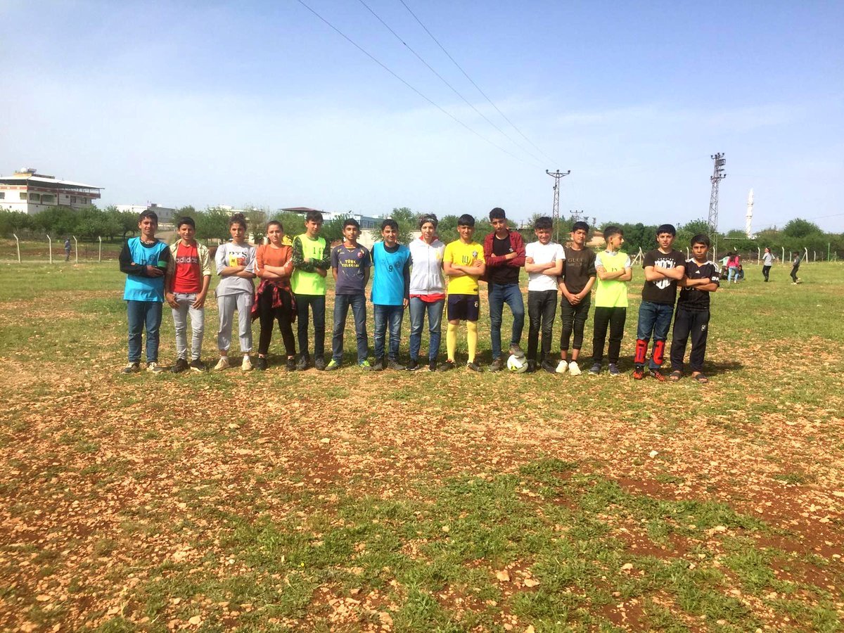 Geleceğin sporcuları olacak öğrencilerimizle futbol  turnuvası... 

⚽🏆🎊 8B 🎊🏆⚽

<a href="/SurMilliEgitim/">Sur İlçe Milli Eğitim Müdürlüğü</a>