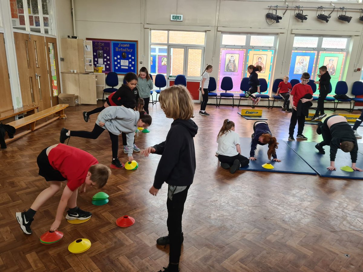 StTomMore's tweet photo. Bring the Power Youth Programme presents…
Culture and Value of Commonwealth Games Workshops
Delivered by One Day Creative Limited
@BhamCityCouncil 
@birminghamcg22 
@mimi_cesar https://t.co/zeX3ix4shP