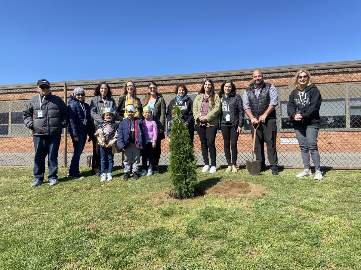 Celebrating Arbor Day <a href="/HowellRoadVS13/">Howell Road Elementary School</a> #happeningathowell