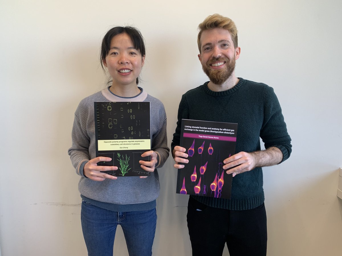 MichaelRaissig's tweet photo. What an end to an eventful and exciting week - @danzhanghappy and @TiagoDanielGN handing me their shiny PhD theses. Congratulation to both of you! I am simultaneously a very #proudPI but also a #sadPI because this means you gonna leave us soon. https://t.co/yLEwvl95uM
