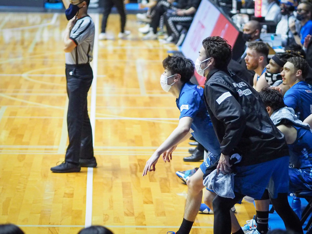 __magic__green's tweet photo. なんか感動しちゃった😢

 #金丸晃輔 選手
 #阿部諒 選手
 #島根スサノオマジック https://t.co/N8qKIwKBXk