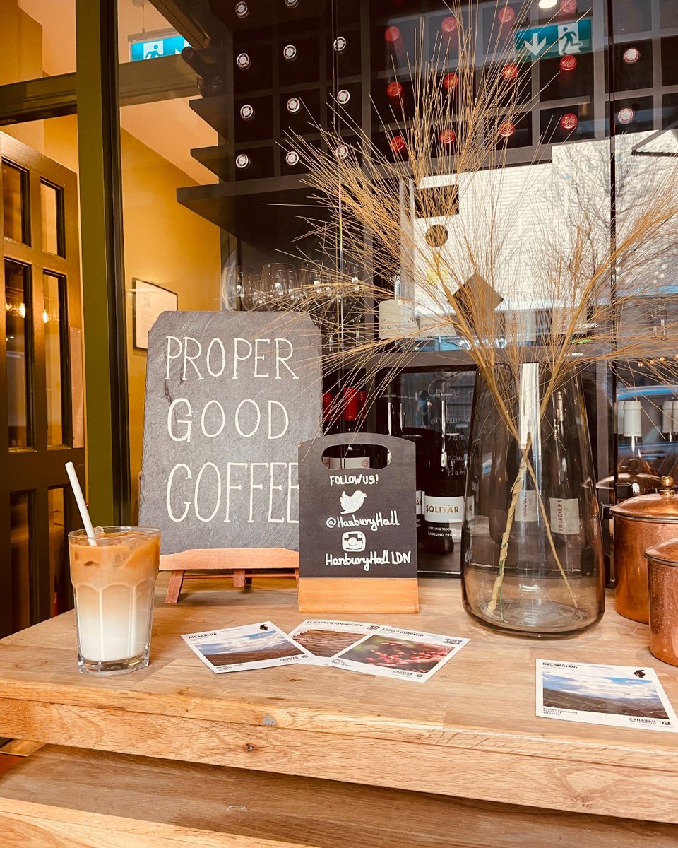 Happy Friday from @HanburyHall 

We hope you all have a lovely bank holiday weekend!

#londoncoffee #coffee #londoncoffeeshops #shoreditch #spitalfields #graysonsvenues #baristadaily #specialitycoffee #caravanroastery #eastlondon #uniquevenuesoflondon  #bankholidayweekend
