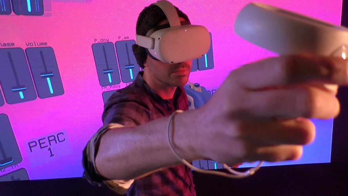 patchworld_'s tweet image. 🎶😎🤯 

 #PatchWorld #VR #XR #XRWorld #VR #music