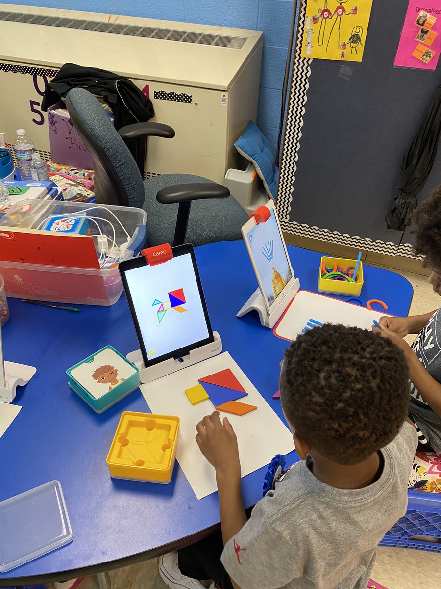 LLusciousLocks's tweet photo. RHES pre-k students learning with Osmos #OsmosAmbassador #TeacherLoveOsmo #OsmoAllStar https://t.co/BmN46nfrXz