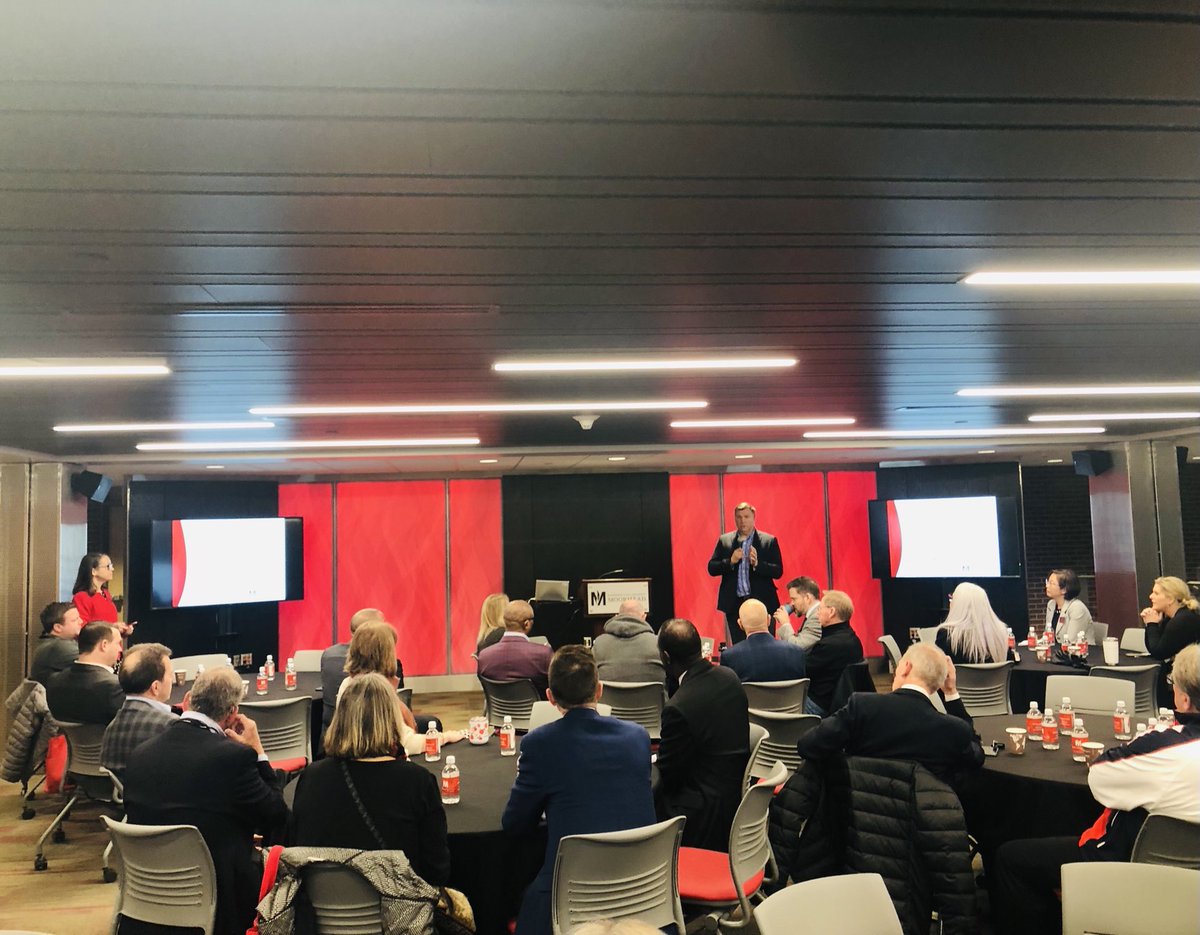 DrBrendaAH's tweet photo. Welcome to the @MSUMoorhead Foundation Board members on this exciting time on campus. We appreciate your ongoing support and leadership. #SpringBoardMeeting #DragonPride https://t.co/L2jIZAyEJW