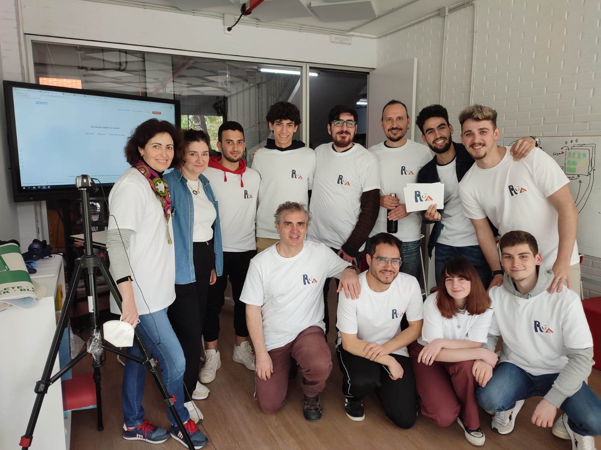 Finaliza nuestra aventura en #24hINNOBCN. Una experiencia fantástica. Gracias equipo <a href="/Emprende_Rua/">Aula Profesional Emprendimiento IES Benjamín Rúa</a> y gracias <a href="/CABK_Dualiza/">CaixaBank Dualiza</a> <a href="/educaciocat/">Educació</a> <a href="/impulsfp/">ImpulsFP 💡</a> <a href="/catFPx/">@catFPx</a> por hacerlo posible.