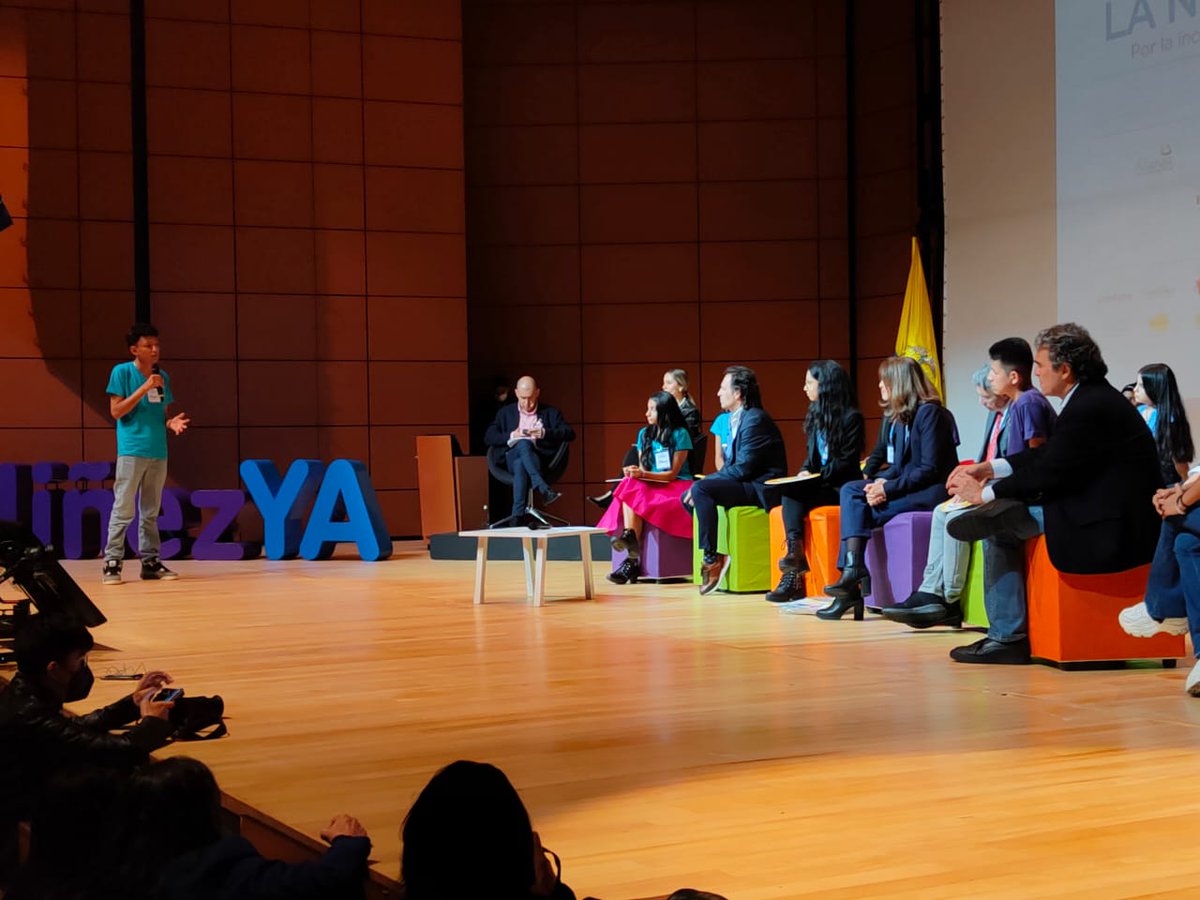 Miguel, un niño de Boyacá le pregunta a los candidatos sobre su compromiso con la calidad educativa a las niñas y niños de 0 a 5 años del país, en zonas urbanas y rurales #CompromisoConLaNiñezYA #Elecciones2022