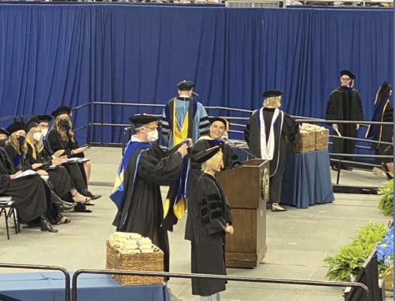 HaileyDotterer's tweet photo. Spoiler: My PhD is not in how to correctly wear this hat #phd https://t.co/KphXABnBmR