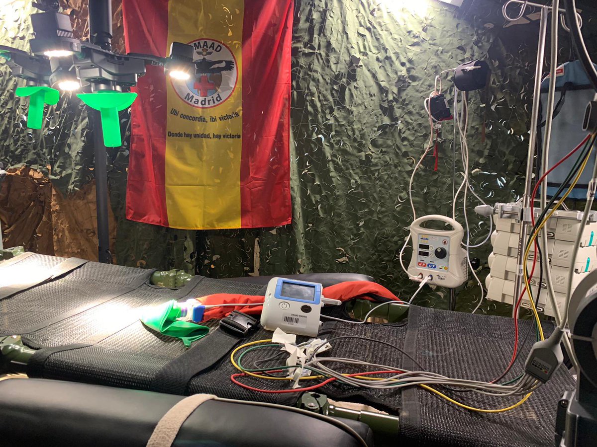EjercitoAire's tweet photo. El @EjercitoAire presente en el 16 Congreso Nacional de Enfermería Quirúrgica 🧑🏻⚕️, celebrado en Pamplona, a través de la @UMAAD_Madrid ⛑✈️, con una ponencia sobre despliegues quirúrgicos y la exposición de un puesto quirúrgico para operaciones austeras (#ROLE2 Forward). https://t.co/g8oeBg2x2s