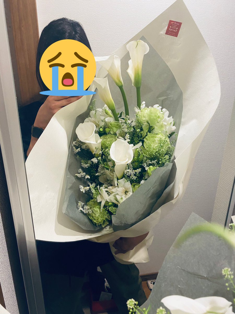 yuki__stretch's tweet photo. この2週間ずっと幸せでしかない。
たくさんのお客様に出会えて、今日まで頑張ってきて本当によかったっておもった。

トレーナーとしても人としてもめちゃくちゃ成長できました。
プレゼントにお手紙、花束、泣きまくりです。

ラスト1日、私の全てを出し尽くした1ヶ月。最後までやり遂げます！ https://t.co/7VGzFolPnn