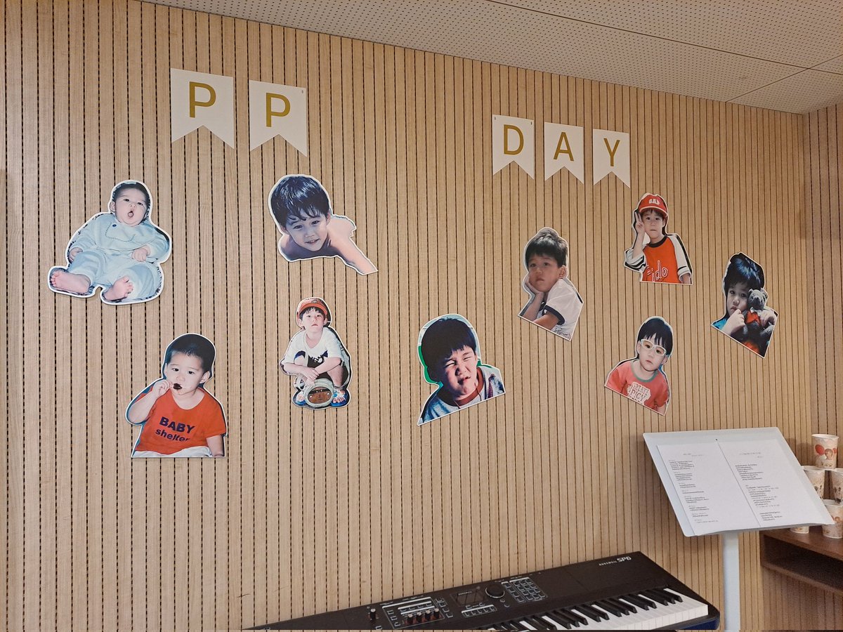 o_mu_ri's tweet photo. 마치 미술관에 간 것 같았어요!
벽에 피피 사진들이 걸려있는데 이리저리 구경하며 앉아있으니 너무 행복하더라구요☺☺☺
피피로 예쁘게 꾸며주셔서 감사합니다💕
@BKPP_cafe_event
#BKPP_FOREVER
#영원히_서로가_서로의_행복 
#ppkritt #พีพี https://t.co/oZGVmvvhaq