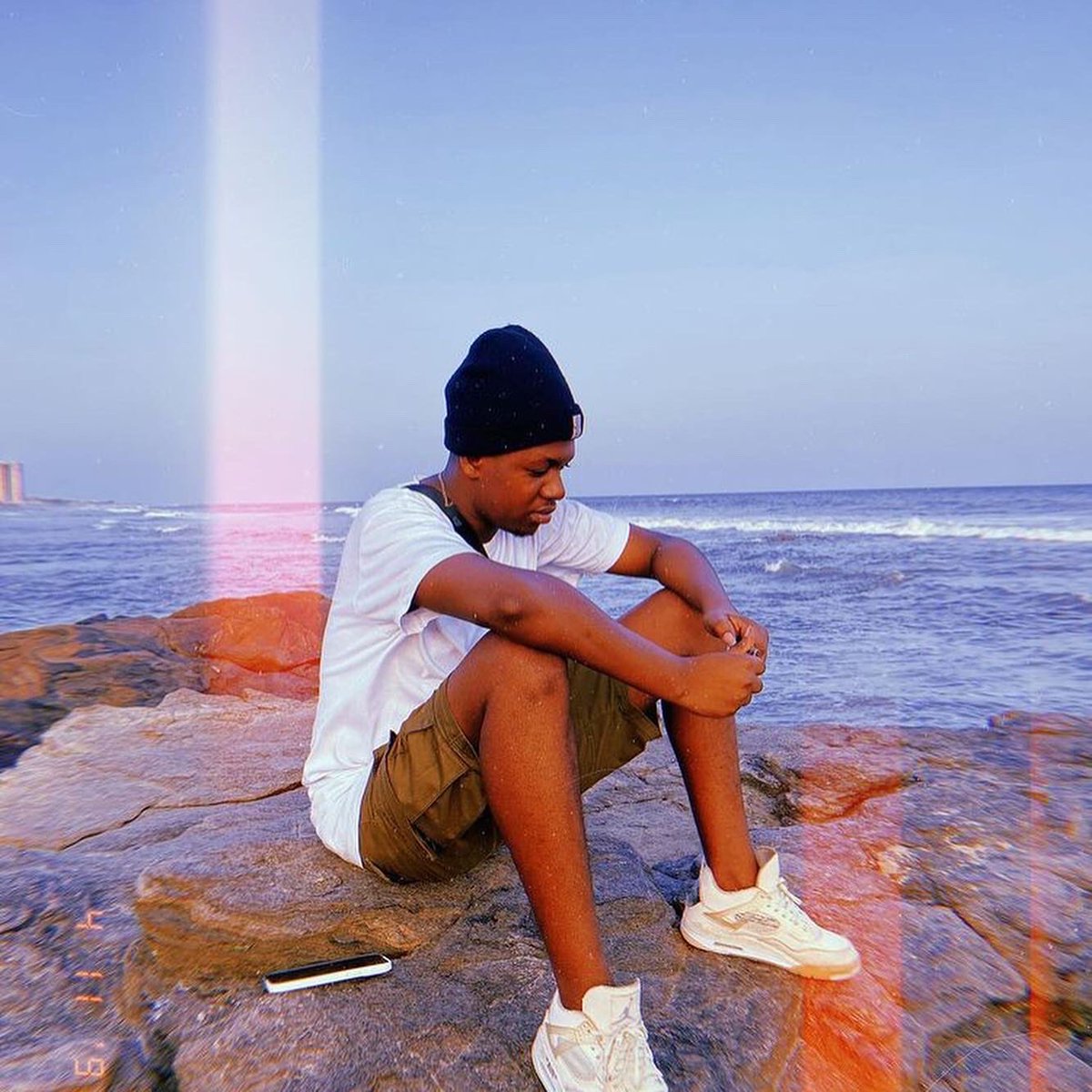 FameyeMultimed1's tweet photo. Tha Man Behind All Tha Hitz On Songs Of Peter @Fameye Album #Liquidbeatz
Prod by @liquidbeatz_ https://t.co/bjhuRrEjZd