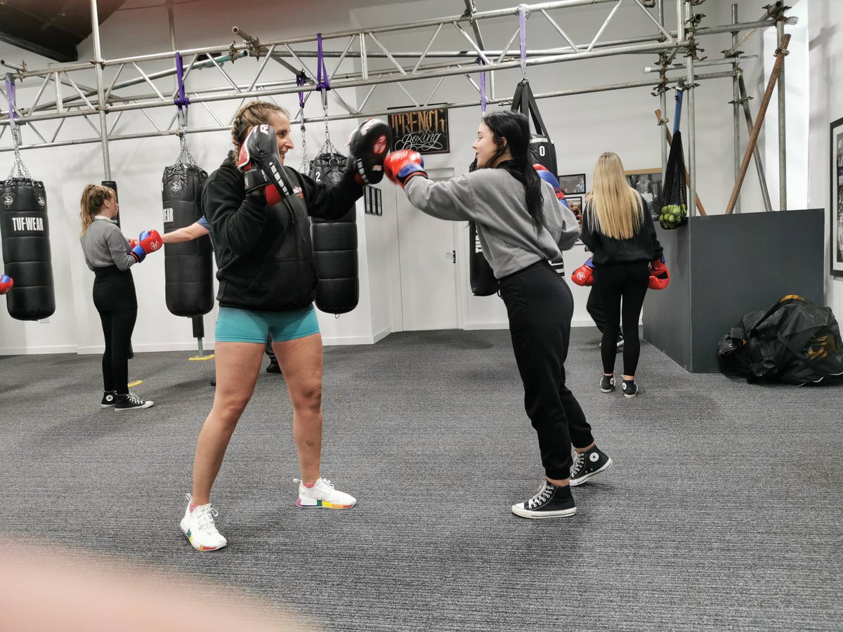 PSOSDunfermline's tweet photo. @qahsinfo @DunfermlineHS @WoodmillHigh @stcolumbasfife @IHSupdates @FifeActiveSch @trenchboxing Punch Beyond provided personal safety advice to young females from @qahsinfo @trenchboxing
Building confidence & awareness on how they can avoid physical conflict
Improving Fitness and Self-Esteem π₯π₯
#PunchBeyondYourLimits https://t.co/W7Ph1Styc5