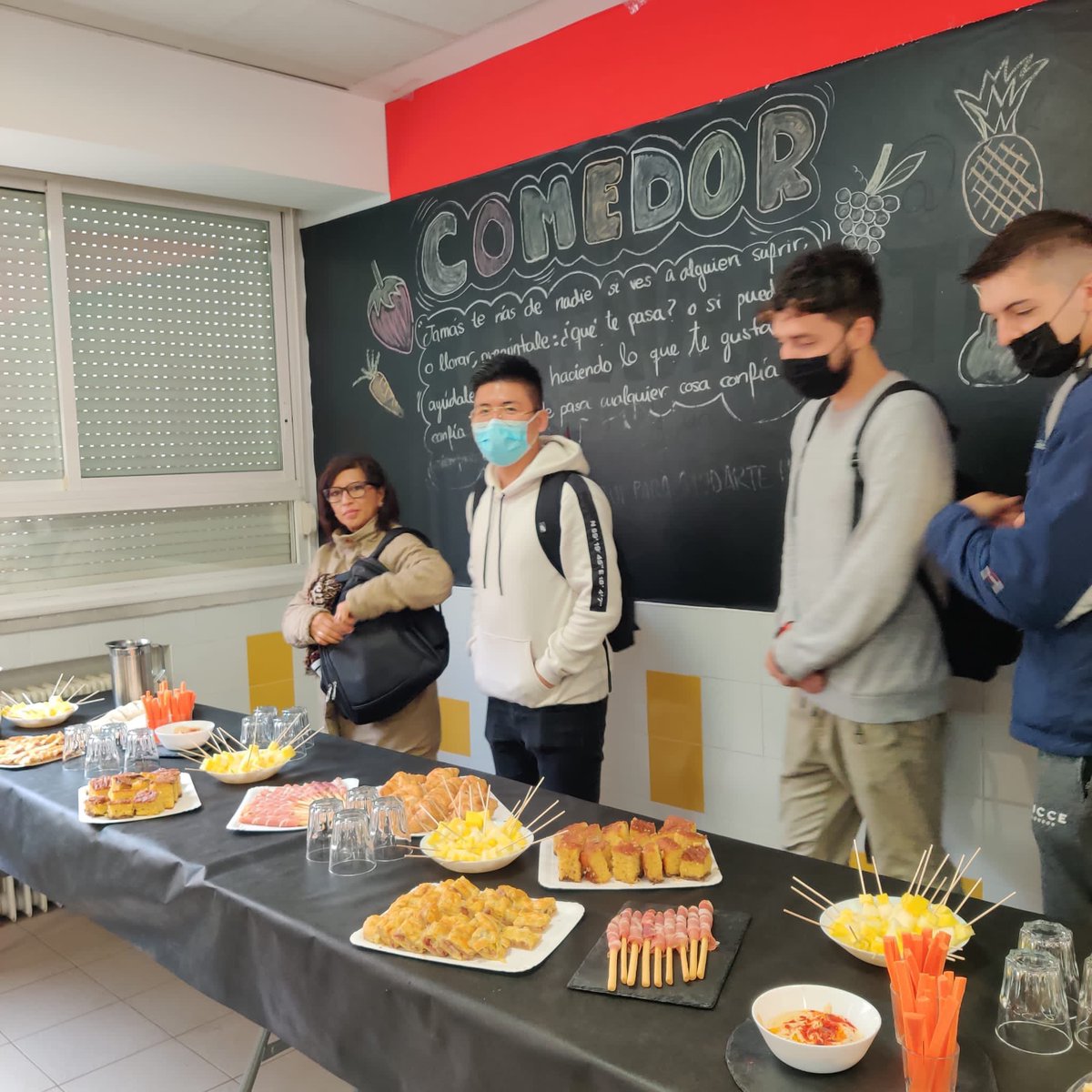Nos embarcamos en un proyecto saludable, a bordo el CEIP Lope de Vega “Salud-A tu vida”y el IES Renacimiento 
con el CFGS de Dietetica “Dietistas por tu salud”;unidos hacia un objetivo: aprendizaje de hábitos saludables en los Centros Educativos <a href="/ceiplopedevega/">CEIP Lope de Vega</a> <a href="/AfaRenacimiento/">AFA Renacimiento</a>