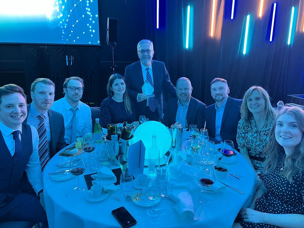 vlex's tweet image. An enormous congratulations to our Managing Director, @masoudgerami for winning the Lifetime Contributor to Innovation award at the Legal Innovation Awards 2022!