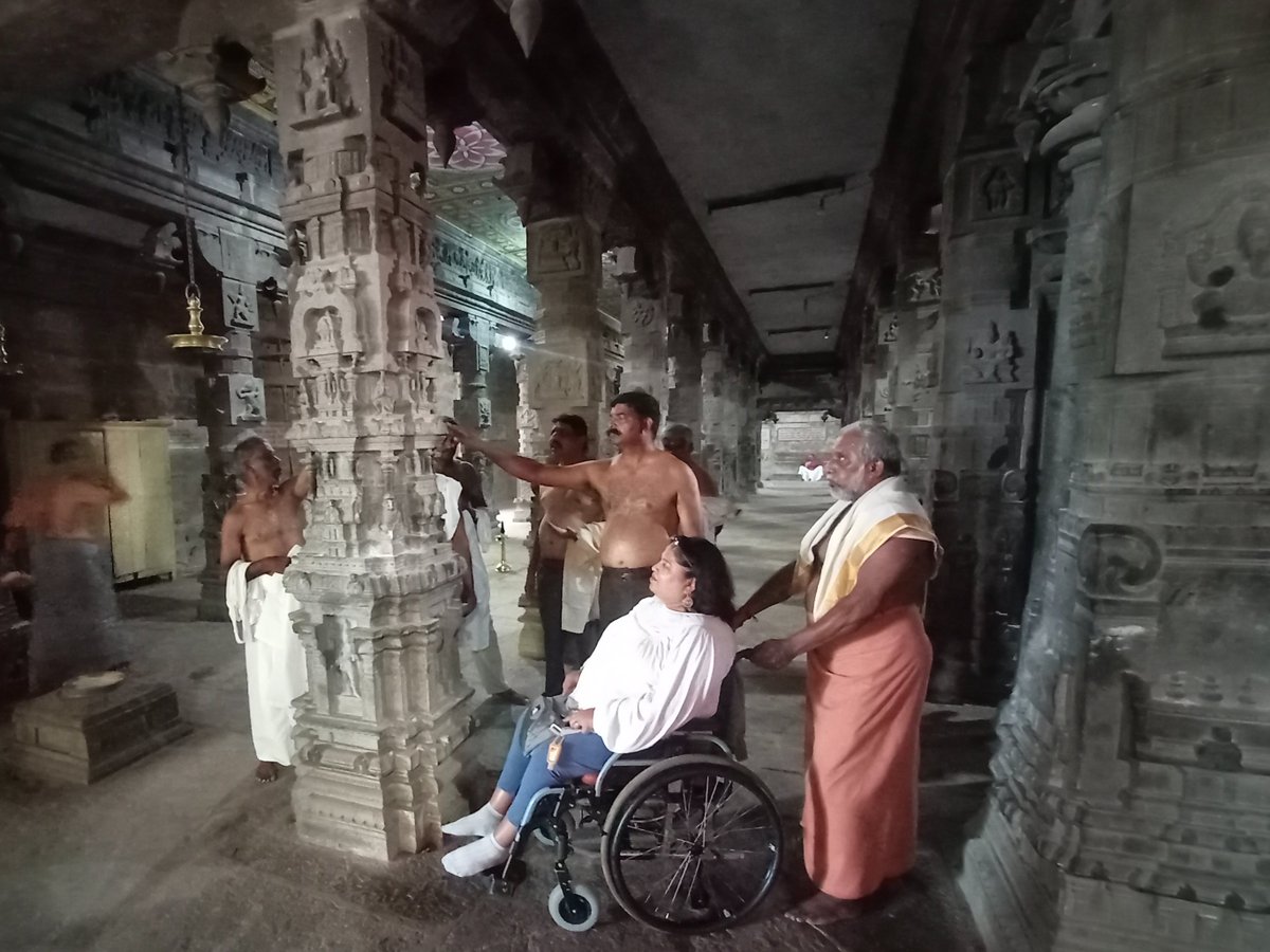 samarthyam's tweet photo. Incredible India 🇮🇳!
Mysteries of ancient architecture: each pillar gives a musical node with 3D masterpieces carved 1100+ years ago still surprise us
#Suchindrum Temple Kanyakumari Dist., Tamil Nadu. #accessibletourism #templesforall @incredibleindia @Tn_Diff_abled @socialpwds https://t.co/ZTkIZlNdGQ