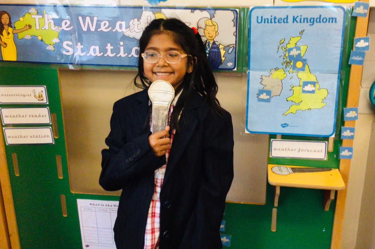 PipersPrePrep's tweet image. The Reception weather reporting studio is up and running, and our television reporters are making daily accurate forecasts! #PipersReception #PipersPrePrep