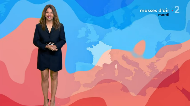 ___carmelo___'s tweet photo. @MyriamSeurat séduisante avec ça petite robe et c'est belle gambettes #sexy #robecourte #gambettes 🥰🥰🥰 https://t.co/KClmqlrctI