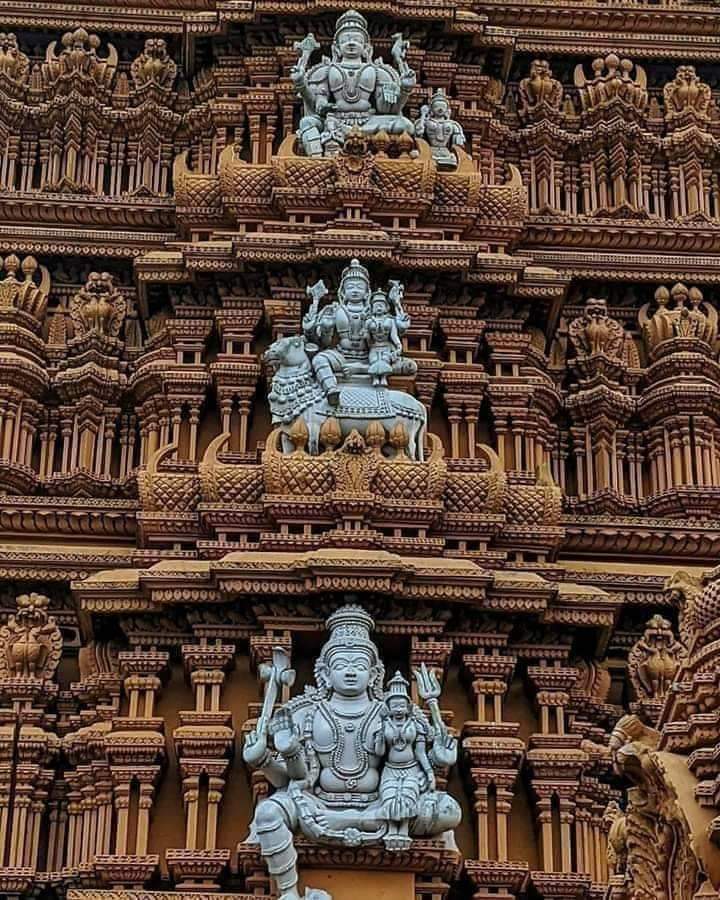 ajoobaindia's tweet photo. #श्रीकांतेश्वर मंदिर-#कर्नाटक
#amazingTemples-#bharat https://t.co/1HlxeYBMaK