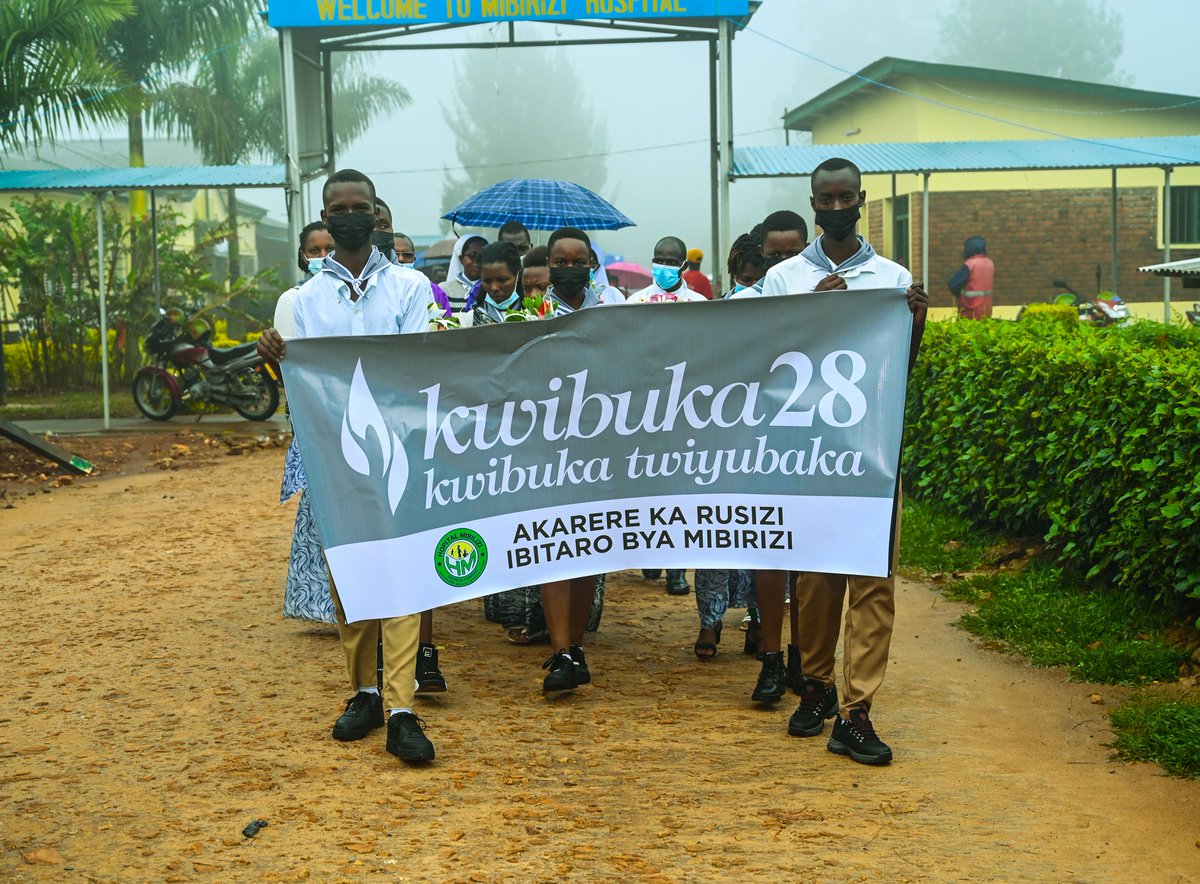 MibiliziH's tweet photo. None kuwa 29 Mata 2022,Ibitaro bya @MibilziH byibutse abari abakozi,abarwayi, abarwaza n'abaturanyi baguye mubitaro bya @MibiliziH mugiye cya jenoside. ni kunshuro ya 28.#kwibuka
@Unity_MemoryRw @RusiziDistrict @CyanguguD https://t.co/0JsnRAwZVr