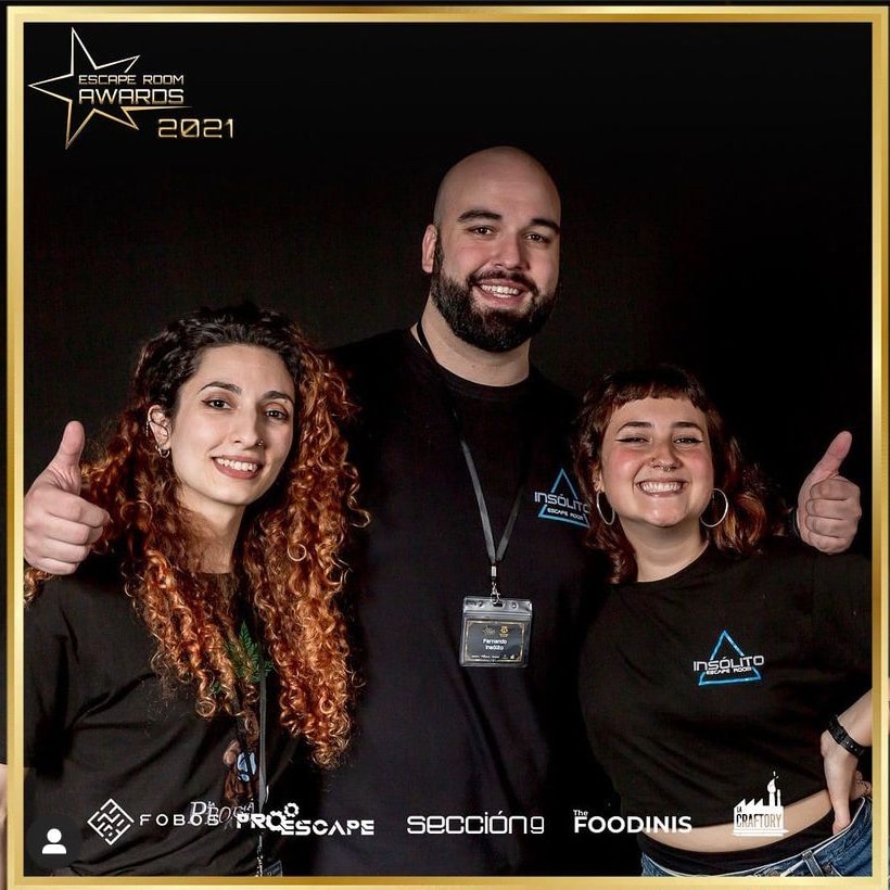 El pasado domingo parte del equipo de Insólito Escape Room estuvimos en la gala de los Escape Room Awards de este año. 🏆

¡Enhorabuena a todas las salas nominadas y ganadoras!. 🗝️🔓

Nos vemos en la próxima 🤩

#escaperoom #escaperoomawards #insolitoescaperoom #gala #ocioseguro