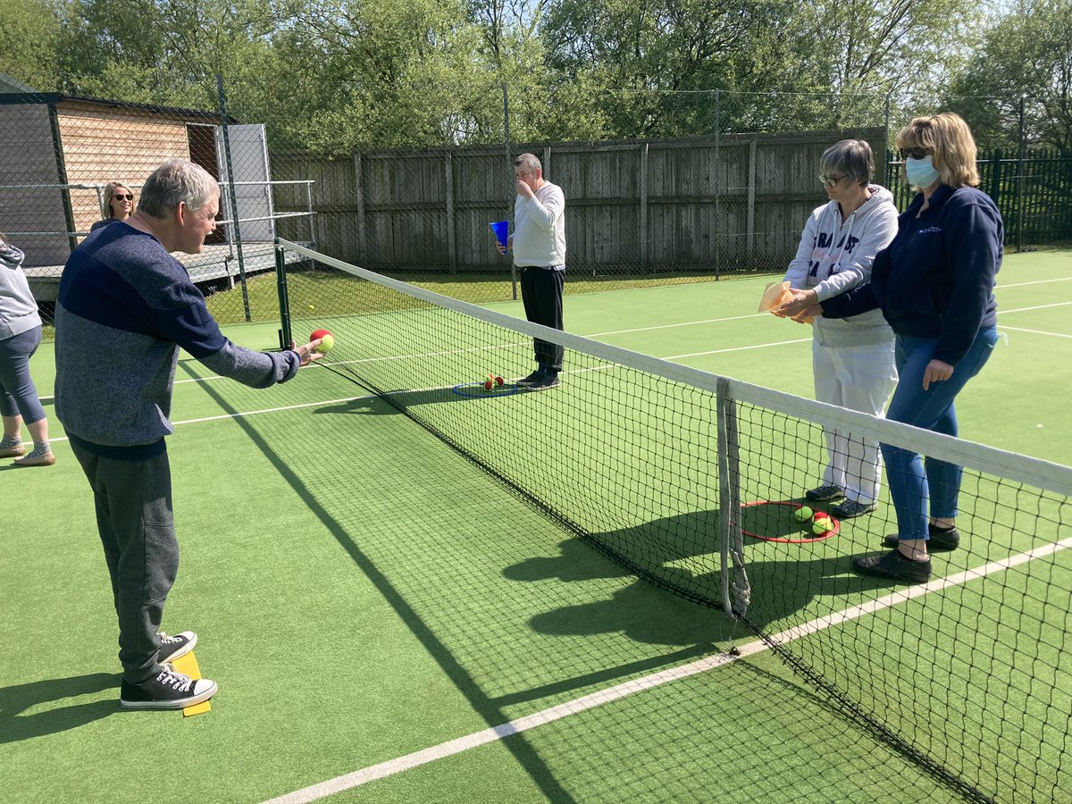 ValFrench56's tweet photo. A great day today as @PockTennis club had thier first weekly inclusive  tennis session for 14 adults with learning disabilities from Sherbutt House. Made possible thanks to funding @the_LTA @YorkshireTennis and support from @Panathlon . They loved it and so did we. https://t.co/o1OCktuuAI