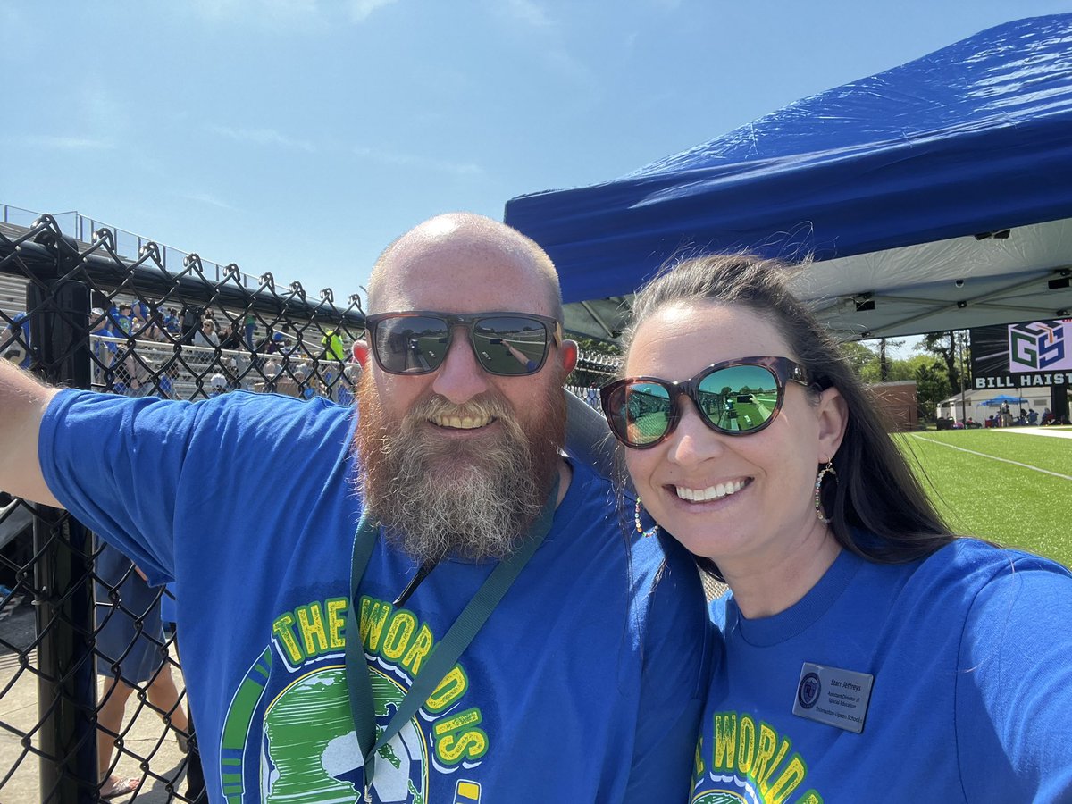 WishUponA_Starr's tweet photo. It’s a beautiful day for some fun activities!!! Let the GAMES begin!!! Thanks to GSCS for such an amazing collaborative event! @jennadunaway1 @JoelPasch https://t.co/9ioR4OleDx