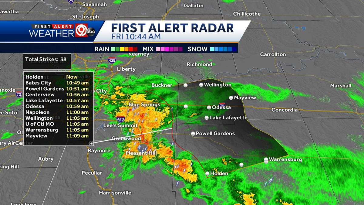 KatieHornerKMBC's tweet photo. Storms pea to nickle size hail over Pleasant Hill moving east at 40 MPH.
#kmbc9
@kmbc9 https://t.co/SNNPMwSG35