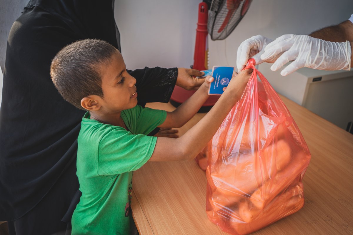On this final night of Ramadan, end this blessed month the best way - doing more good deeds! These are the nights we earn Allah's mercy, that we carry on the good we've been doing!

You can do a good deed by feeding hundreds of orphans &amp; widows in Yemen!

muslimhands.org.uk/donate/blessed…